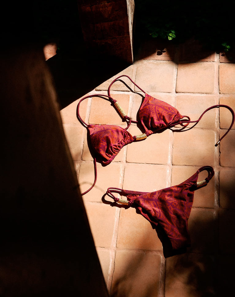 Stacy T Back Tri Top - Musique