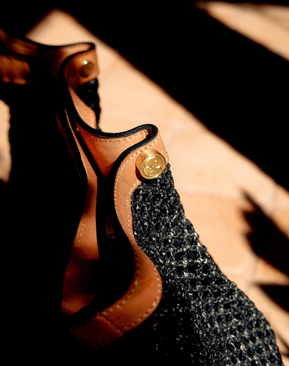 Eliza Necessaire Clutch - Black O/S