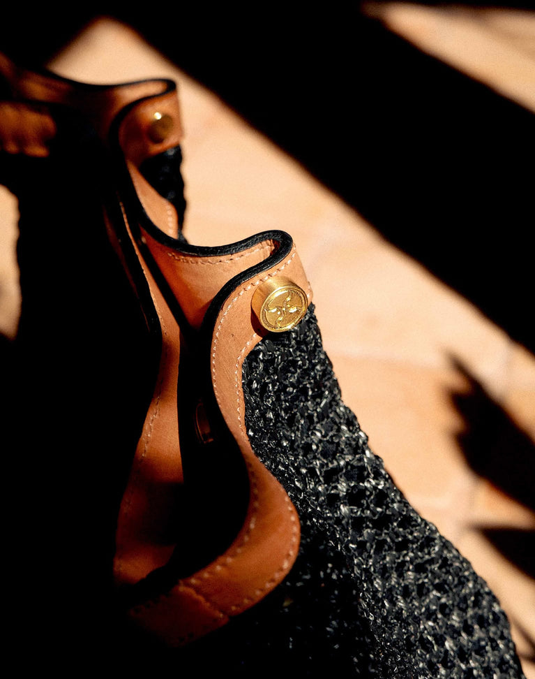 Eliza Necessaire Clutch - Black O/S