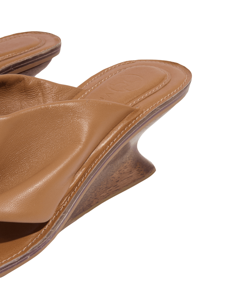 Dahlia Mule - Caramel 10