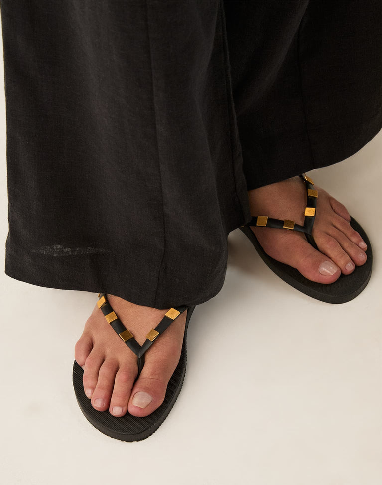 June Flip Flops - Black 5