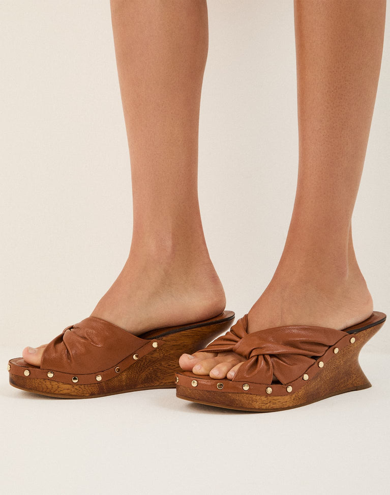 Grace Sandals - Caramel 6